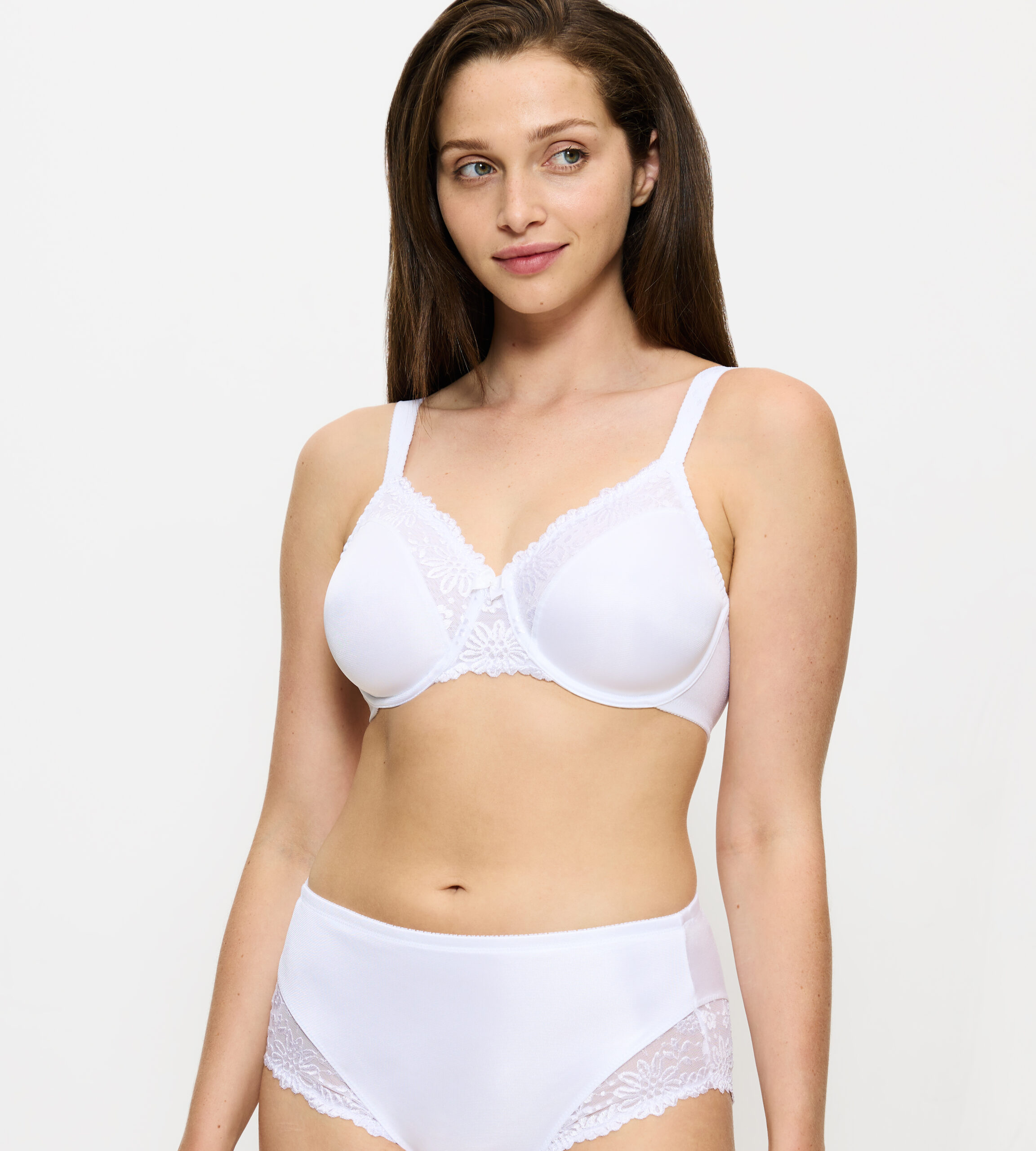 TRIUMPH LADYFORM SOFT W Sutien minimizer alb