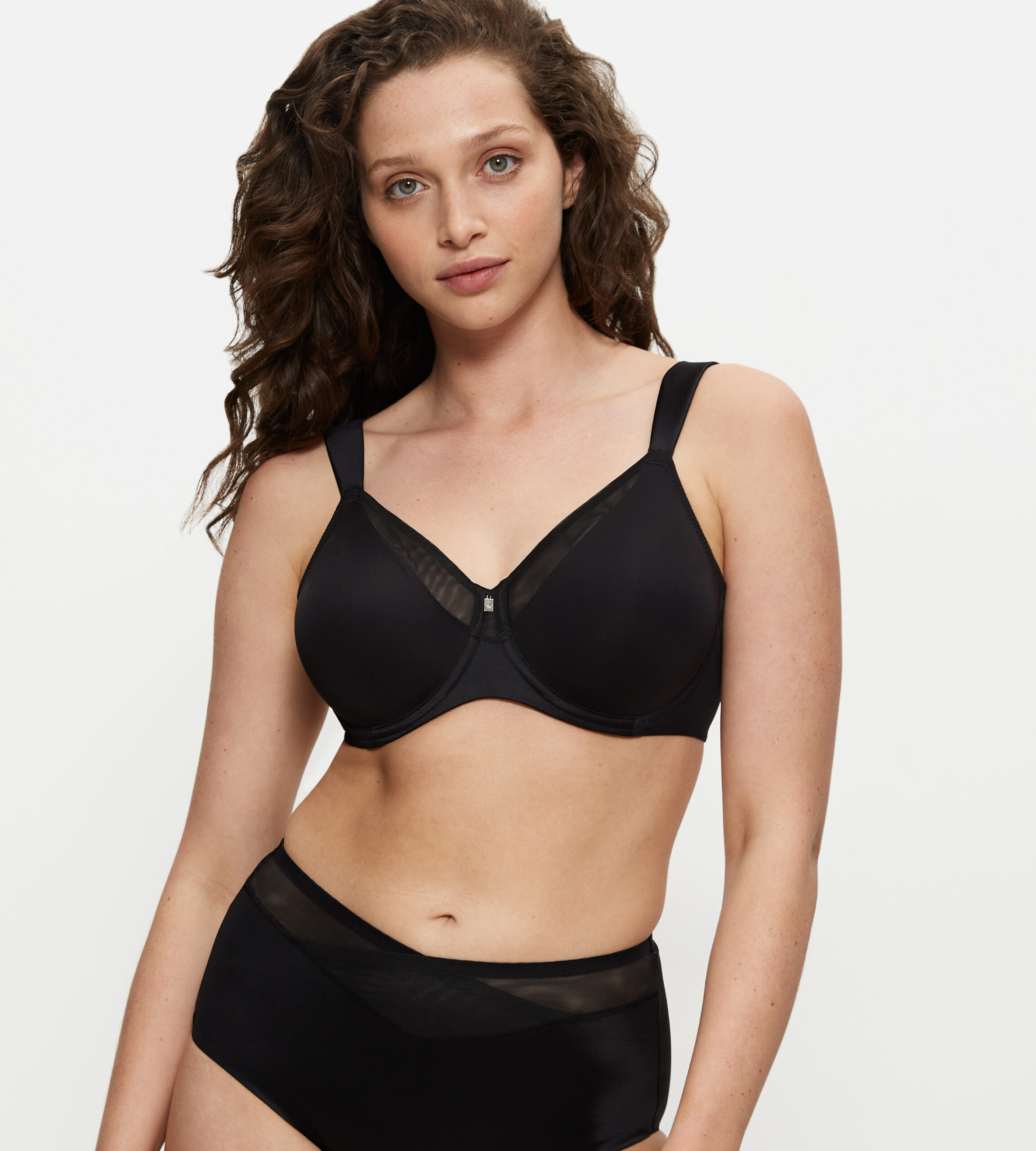 TRIUMPH TRUE SHAPE SENSATION W01 Sutien minimizer negru